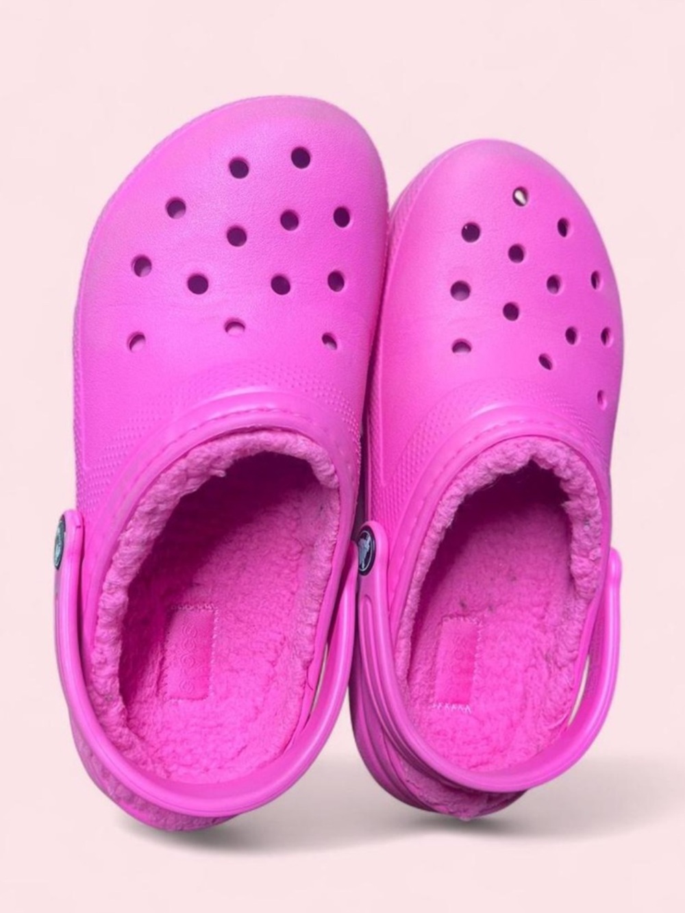 Bright Pink Fleece Lined Crocs Juniors Clogs Size 2 | Soft Girl Cozy Slippers